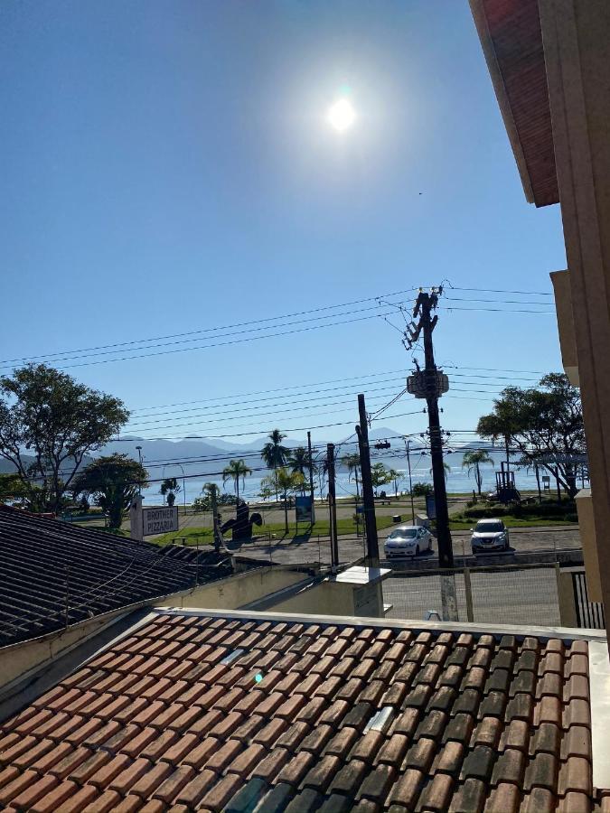 Apartamento Ubatuba, Itagua, Bem Localizado, Duas Vagas De Garagem Luaran gambar